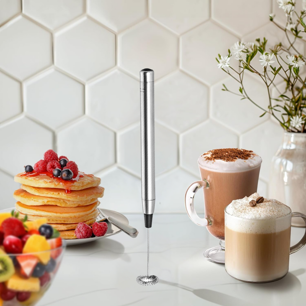 Mixer Spuma de Lapte Electric HASEPE, Otel Inoxidabil, Design Slim Portabil, Usor de Folosit, Ideal pentru Cafea, Latte, Cappuccino, Frappe, Matcha, Ciocolata Calda, Bauturi Crema, Functionare cu Bate